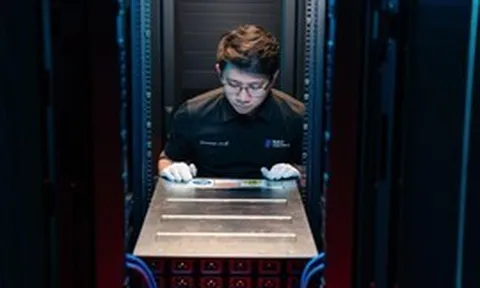 Cận cảnh “siêu công trình” hạ tầng AI thế hệ mới với NVIDIA HGX B300