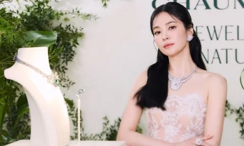 Song Hye Kyo góp mặt tại triển lãm trang sức cao cấp Chaumet