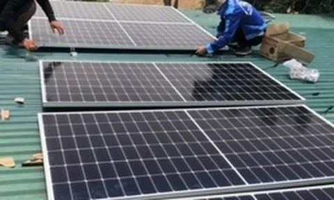 Lắp tấm năng lượng mặt trời ở nhà tiết kiệm được bao nhiêu tiền điện? Con số gây bất ngờ