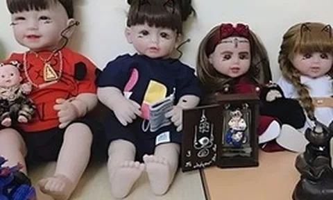 Trào lưu nuôi búp bê Kumanthong xâm nhập trường học, Thông tin Chính phủ phát thông báo lúc nửa đêm