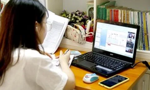 2 triệu người Việt học online, AI dạy mọi thứ bằng video 3 phút: Vì sao doanh nghiệp vẫn chuộng lao động được đào tạo bài bản?