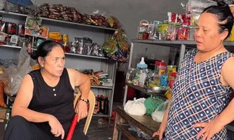 Con gái lấy chồng cách nhà 6 bước chân, bố mẹ sang thông gia chơi 10 lần/ngày