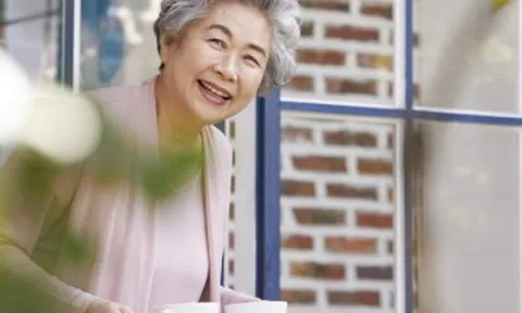 Người có phúc lớn khi về già thường sở hữu 5 dấu hiệu này: Chỉ cần có 1 điều cũng đáng mừng