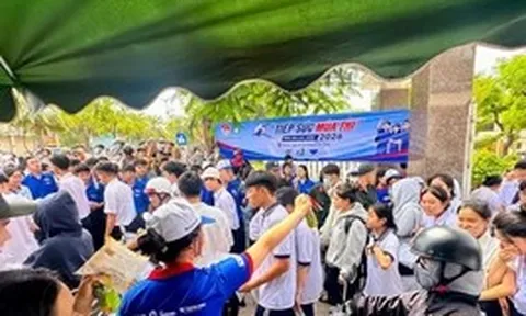 Thí sinh ở Gia Lai xin đi vệ sinh rồi giấu điện thoại vào túi quần