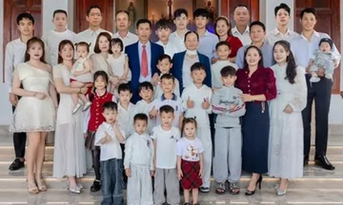 Vợ chồng ở Nghệ An sinh 10 người con, 4 con gái lấy chồng chung xóm