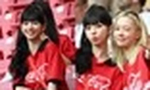 Đại mỹ nhân Karina đi xem World Cup bị soi xét từng ly từng tí, chính chủ phải lên tiếng giải thích ngay