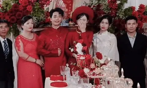 Bố mẹ dự đám cưới con gái sau 11 năm ly hôn, cô dâu Đồng Nai xúc động bật khóc