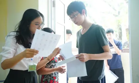 Dự báo biến động mạnh phổ điểm ở các tổ hợp chính