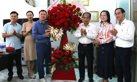 Lãnh đạo Đà Nẵng thăm Báo Người Lao Động nhân ngày 21-6