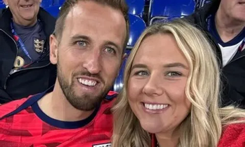 Tình yêu bền bỉ của đội trưởng tuyển Anh Harry Kane và vợ thanh mai trúc mã