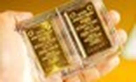 Vàng quay đầu giảm sâu, bạc mất toàn bộ tích lũy phiên trước