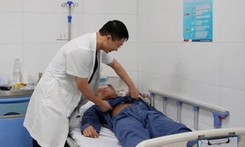 Tưởng chỉ đau sau tập gập bụng, người đàn ông suýt hoại tử ruột