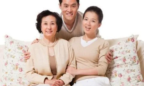 Cha mẹ thông minh luôn dạy con gái: Dù chồng giàu yêu chiều tới đâu, con tự chủ trong 4 việc này, cuộc sống mới sướng