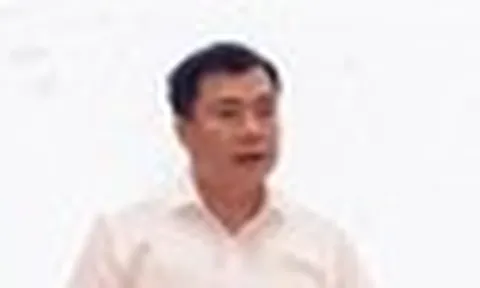 Thứ trưởng bất bình việc giá xăng dầu giảm nhưng các mặt hàng... không giảm