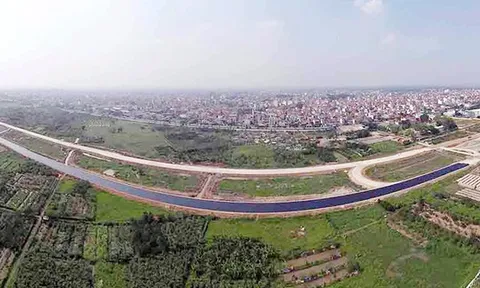 Mở không gian phát triển gắn với kiểm soát đầu cơ đất