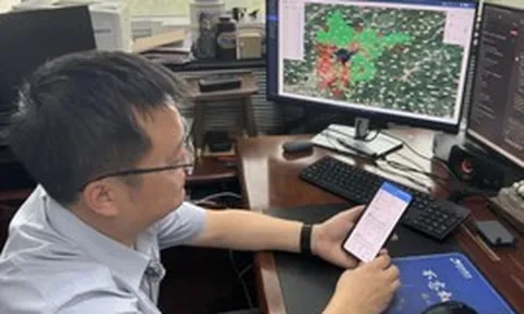 Chưa từng học lập trình, một quan chức Trung Quốc tiêu 1 tỷ token AI để tự làm app cứu người khỏi lũ