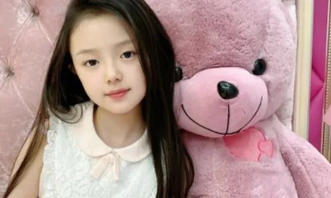 Ông đặt tên cháu gái là Thị Lẹ, nhờ câu nói của người hàng xóm mà bé được đổi tên khác rất đẹp, đứa trẻ biết ơn
