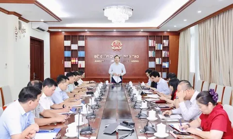 Bộ GD&ĐT yêu cầu bảo đảm đủ sách giáo khoa trước năm học mới