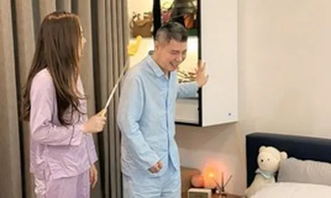 Vợ kém 15 tuổi của NSND Công Lý: "Chồng em quyết tâm bỏ nhà ra đi"