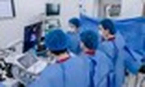 Kỳ tích y học: Bác sĩ Việt cứu thai nhi ngay từ trong bụng mẹ