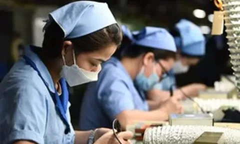 Bộ Nội vụ nêu lý do cần tăng lương tối thiểu từ đầu năm 2027