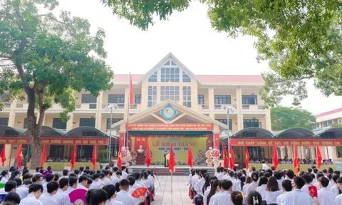 Phó HT bị tố sắp xếp giám thị giúp con gái thành thủ khoa nói gì?