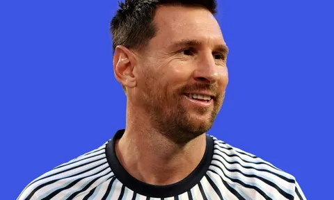 Messi đáng sợ nhất lúc đi bộ