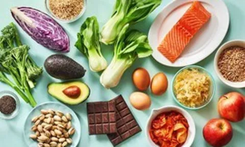 Giải mã cơn sốt triệu view: Tại sao con người thời nay lại cuồng "bổ sung dinh dưỡng" đến mức cực đoan?