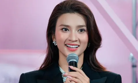Nữ NSƯT đầu tiên của Việt Nam được đề cử gương mặt đẹp nhất thế giới, sắc vóc đẹp theo thời gian