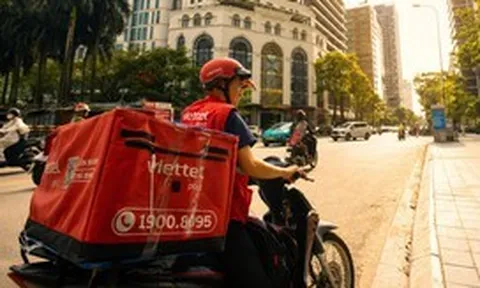 Đã thu thêm phụ phí xăng dầu 15%, vì sao lợi nhuận Viettel Post vẫn đi lùi?