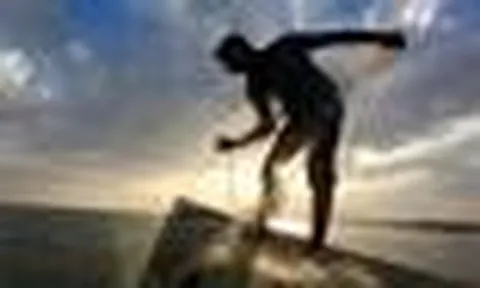 Ai vừa tung hàng trăm tỷ "bắt đáy" PNJ?