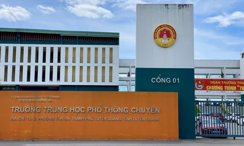 Bố trí nhân sự coi thi lại ở chuyên Tuyên Quang như thế nào?