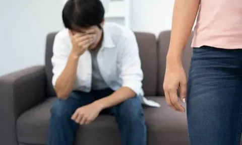 Kết hôn 8 năm, chồng bàng hoàng phát hiện cả 3 con gái đều không phải con đẻ