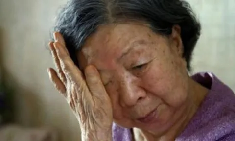 Nhìn thông gia ung dung đi du lịch, vợ chồng tôi quyết định không còng lưng kiếm tiền vì con nữa