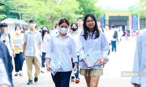 Điểm chuẩn 2026: Xuất hiện ngành lấy tuyệt đối 30/30, nhóm ngành STEM điểm tăng vọt