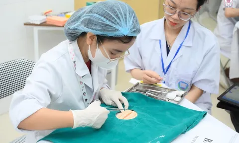 Đại học Y Hà Nội và các trường khối sức khỏe công bố điểm chuẩn