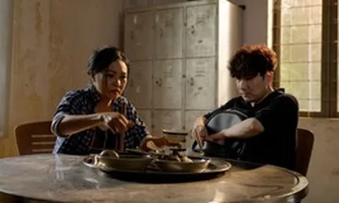 Phương Thanh làm shipper, đóng mẹ Quang Hà trong MV mới