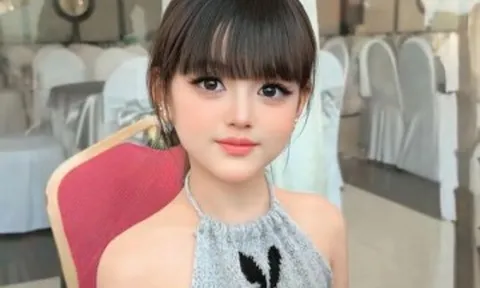 “Bé gái búp bê” Hà Nội liên tục chiếm sóng VTV, danh tính 2 người mẹ khiến ai nấy trầm trồ vì quá đẹp