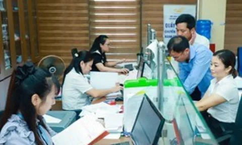 Bộ Nội vụ sẽ tham mưu điều chỉnh lương khu vực công nhằm động viên cán bộ