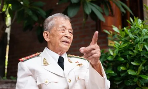 Đại tá Công an 102 tuổi ở Ninh Bình tập thể dục 1 giờ/ngày, nhớ thời vào sinh ra tử