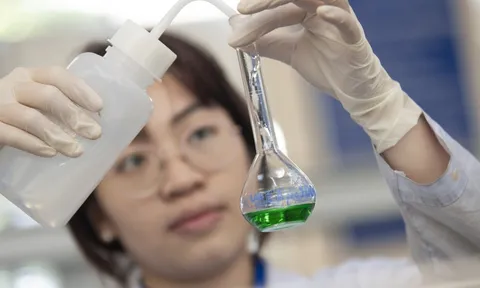 Cấp học bổng toàn phần cho 1.500 người học công nghệ chiến lược