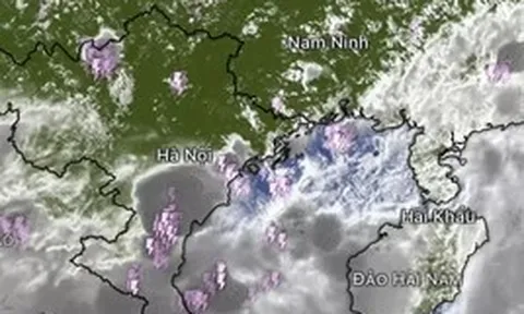 Hai kịch bản của áp thấp nhiệt đới đều gây mưa lớn ở miền Bắc