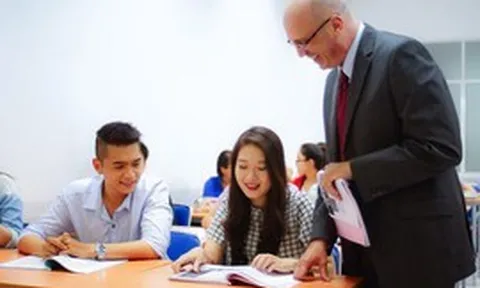 Cấp học bổng toàn phần cho 1.500 nhà khoa học trẻ, sinh viên xuất sắc đi đào tạo ở nước ngoài về công nghệ chiến lược