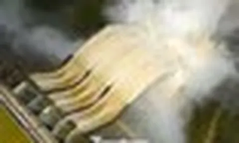 Thủy điện lớn nhất Bắc miền Trung xả lũ trước ảnh hưởng của bão số 4