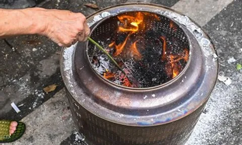 Văn khấn hóa vàng ngày Rằm tháng 7 năm 2026 chuẩn nghi lễ