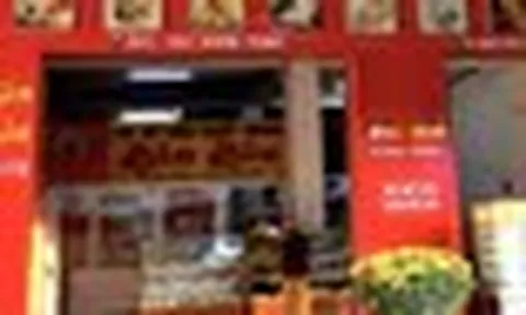 Vụ cả trăm người đau bụng, nôn ói do ăn bánh mì thập cẩm: Thêm 45 người nhập viện