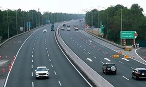 Cục CSGT thông báo về việc bắt đầu xử phạt lỗi không giữ khoảng cách an toàn trên cao tốc