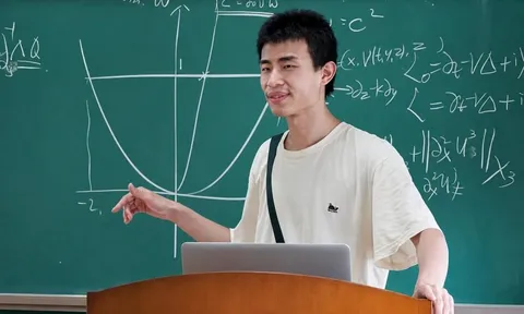 Sách bài tập của thần đồng Vi Thần gây sốt