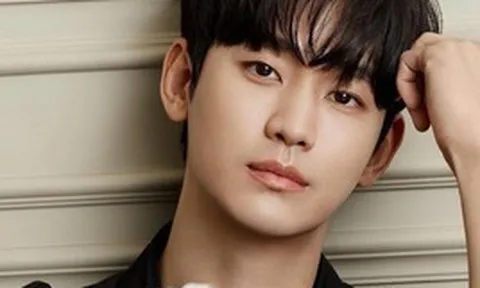 "Kim Soo Hyun không biết xấu hổ"
