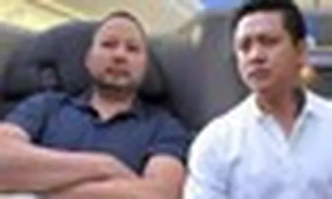 Tuấn Hưng rời showbiz Việt, "ông chủ" ở Mỹ khuyên: "Cứ sống tốt, lo cho gia đình mình thôi"